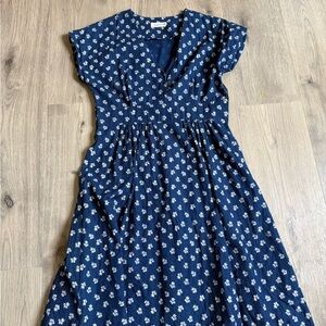 Navy Floral V-Neck Midi Dress